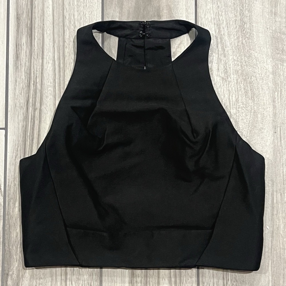 Voge Boutique Crop Top Womens Medium Black Excellent Halter Open Back RH13020